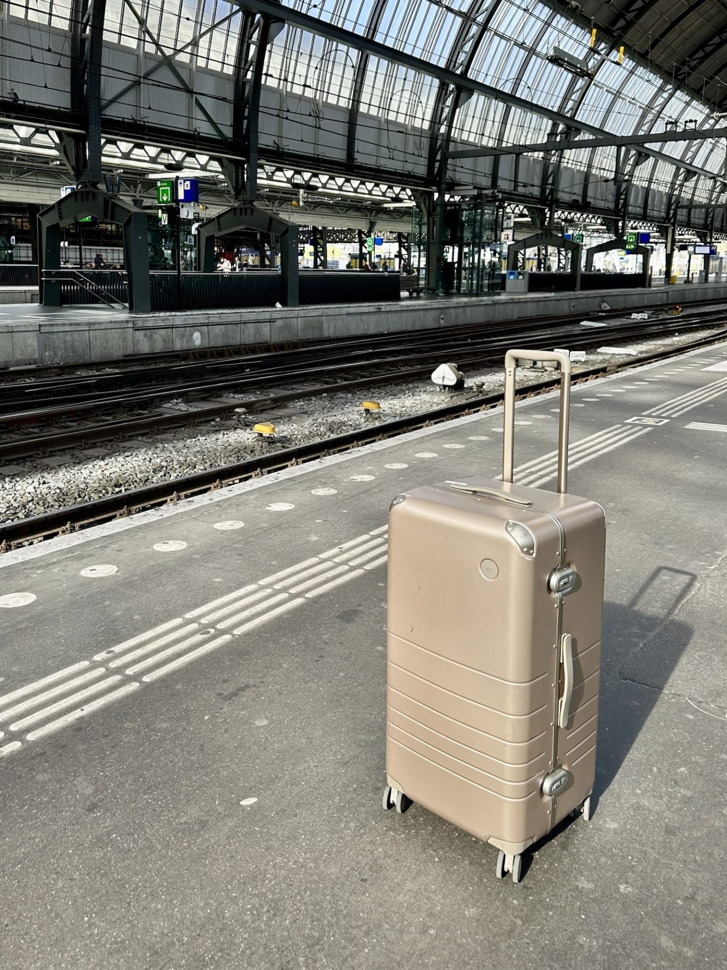 Luggage Review: Monos Hybrid Trunk